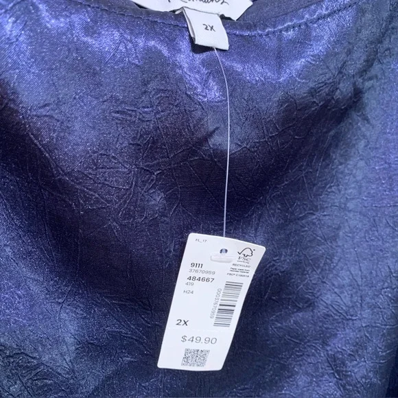 Elegant Blue Satin Top - Picture 7 of 10